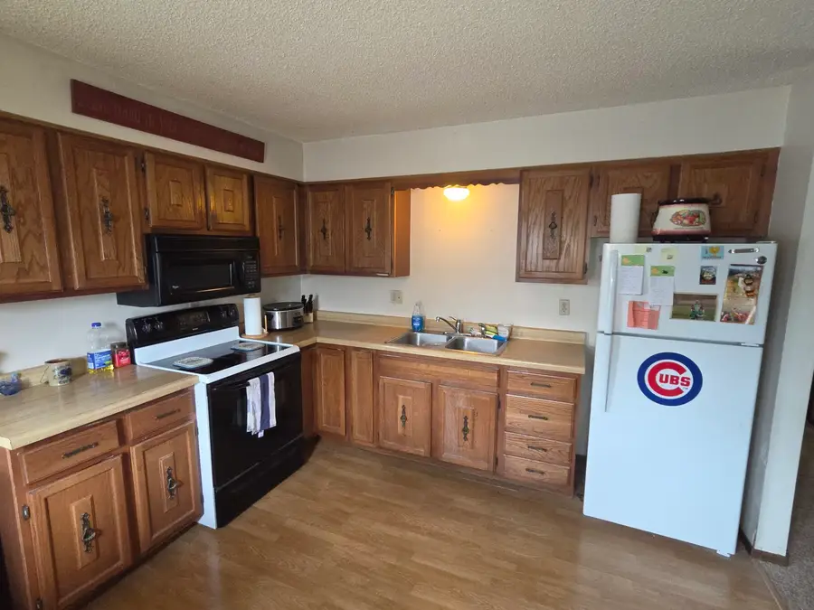 2203 20th Avenue, Sterling, IL 61081 - #2