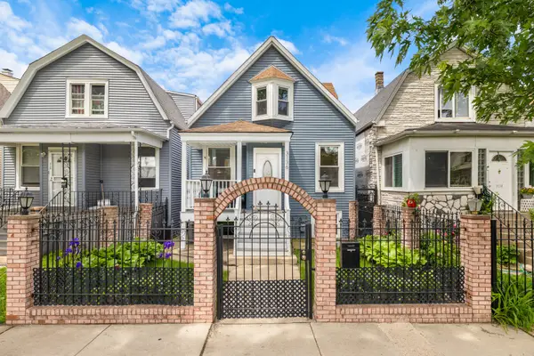 3136 S Komensky Avenue, Chicago, IL 60623