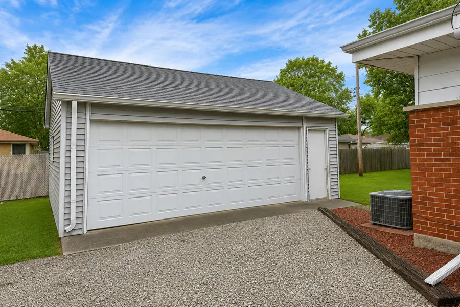 7719 Gail Avenue, Darien, IL 60561 - #3
