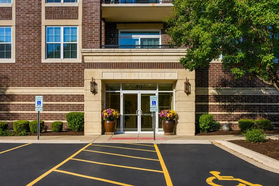 Address Withheld By Seller, Palatine, IL 60067 - #2