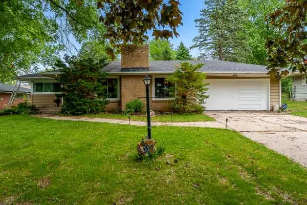 1107 Pine Valley Drive, Rockford, IL 61107