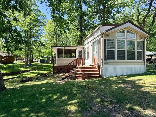 3-50 Woodhaven Lakes, Sublette, IL 61367
