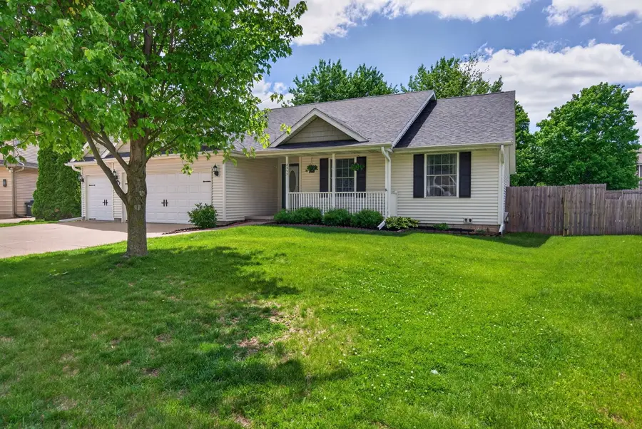 2335 E 57th Street, Davenport, IA 52807 - #2