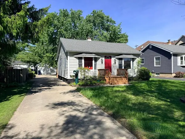 827 N Loomis Street, Naperville, IL 60563