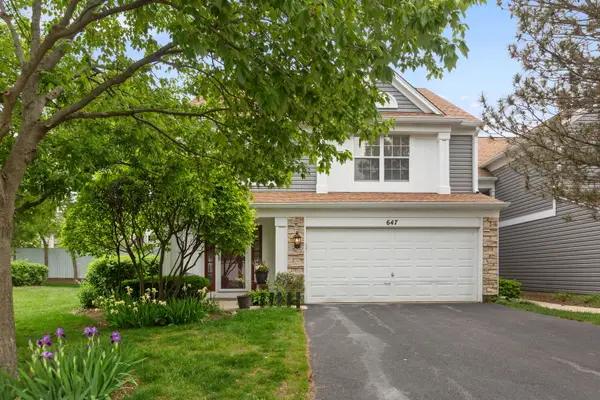 647 N Charter Hall Drive, Palatine, IL 60067