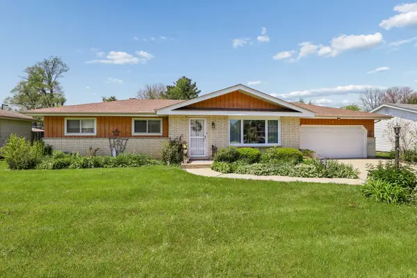 2N160 Fairfield Avenue, Lombard, IL 60148