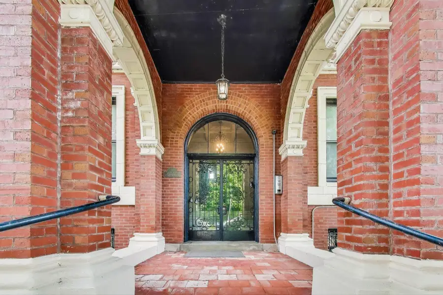 Address Withheld By Seller, Chicago, IL 60653 - #2