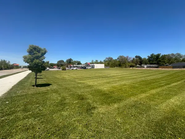 21587 Lincoln Highway, Lynwood, IL 60411