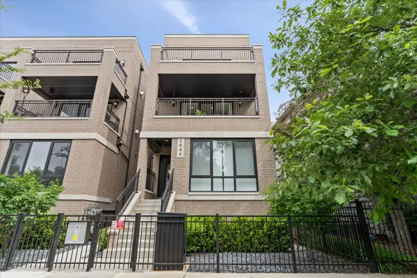 Address Withheld By Seller, Chicago, IL 60614