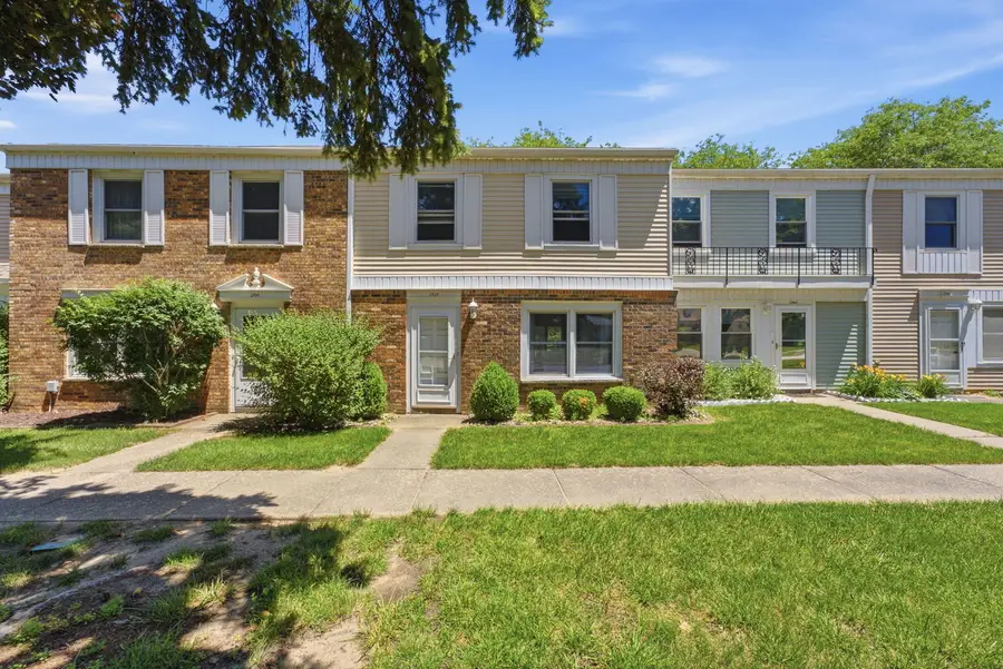 2938 Archer Drive #14, East Moline, IL 61244 - #2