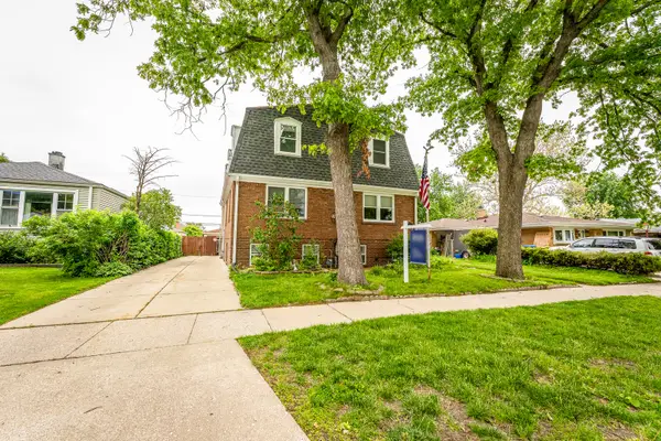 4521 S Wisconsin Avenue, Forest View, IL 60402