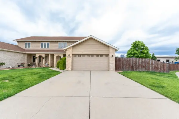 2440 Caton Crest Court, Crest Hill, IL 60403