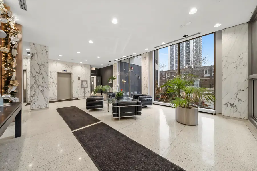 1460 N Sandburg Terrace #2303A, Chicago, IL 60610 - #2