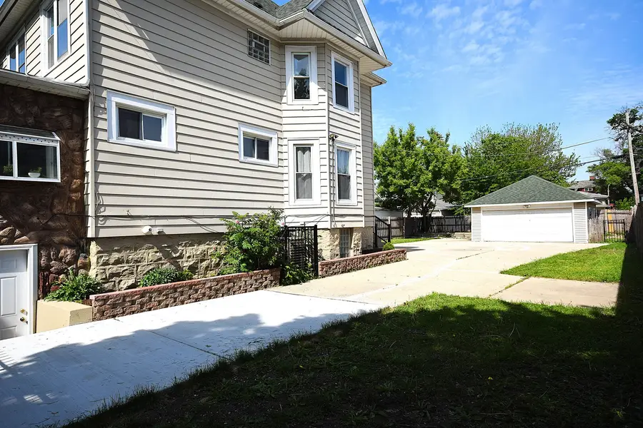 407 S 20th Avenue, Maywood, IL 60153 - #3