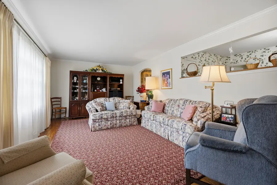 27W231 Bolles Avenue, Winfield, IL 60190 - #3