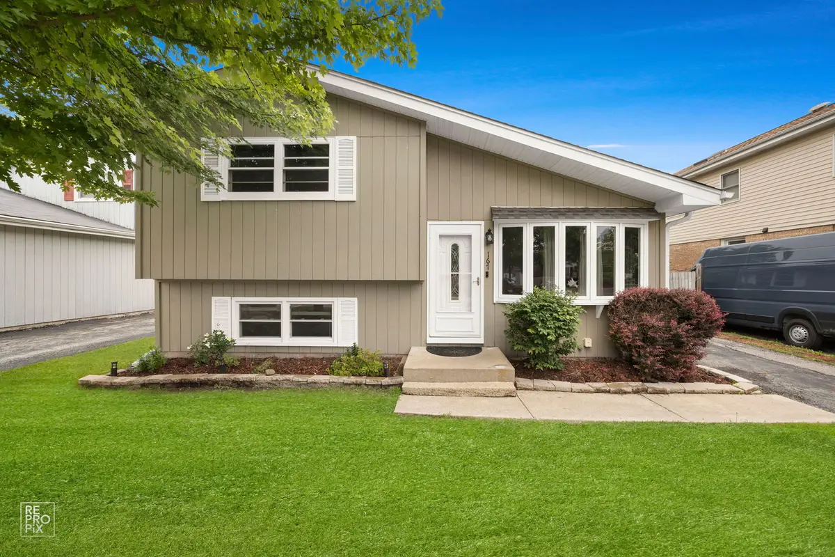 167 Ridgewood Avenue, Bensenville, IL 60106 - #1