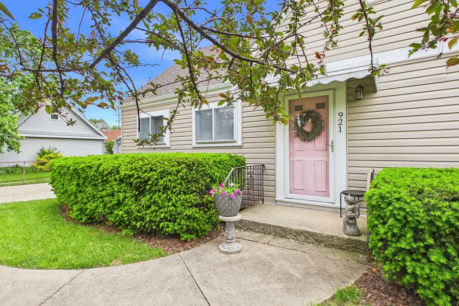 921 N Harold Avenue, Melrose Park, IL 60164 - #3