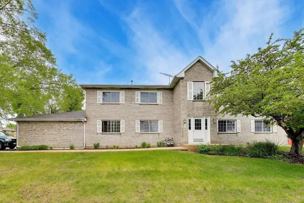 365 Stonington Place #365, South Elgin, IL 60177