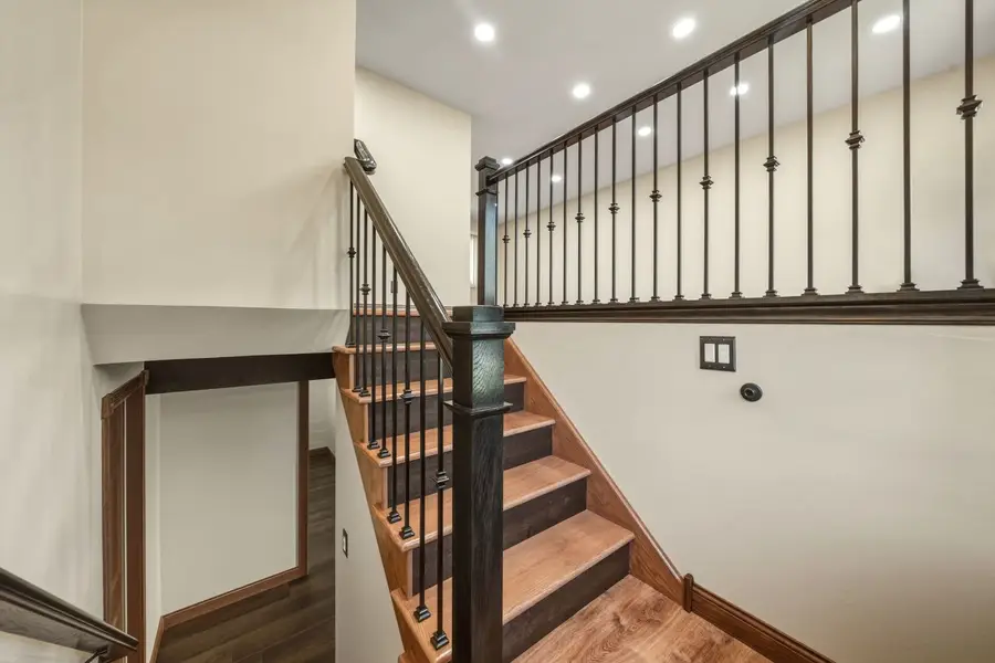 412 Sherwood Drive, Streamwood, IL 60107 - #2