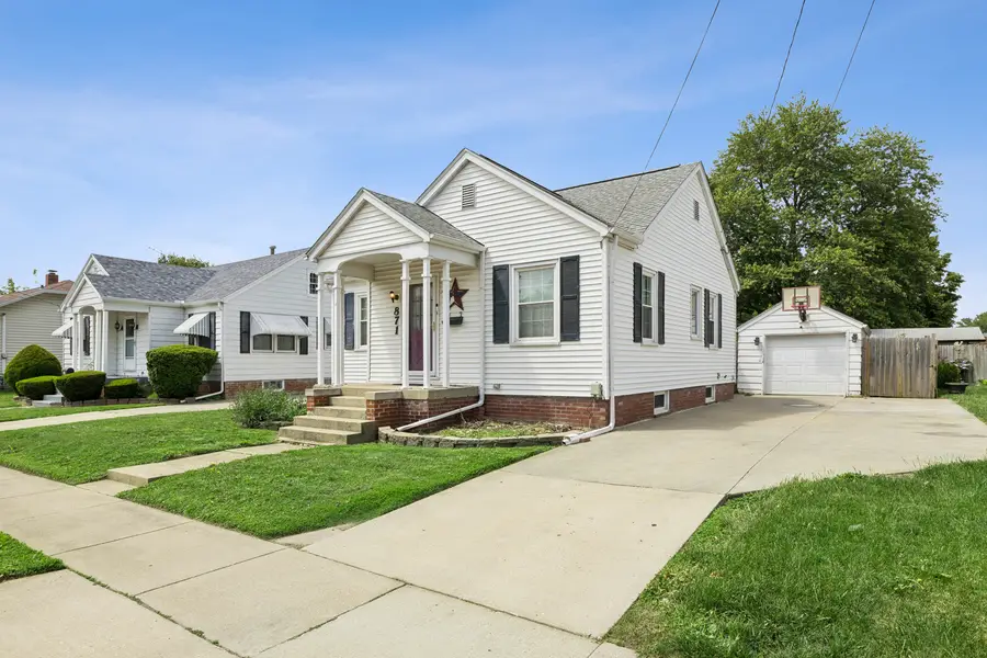 871 E Fremont Street, Galesburg, IL 61401 - #3