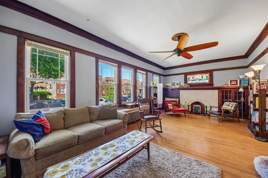 4033 W Wellington Avenue, Chicago, IL 60641 - #2