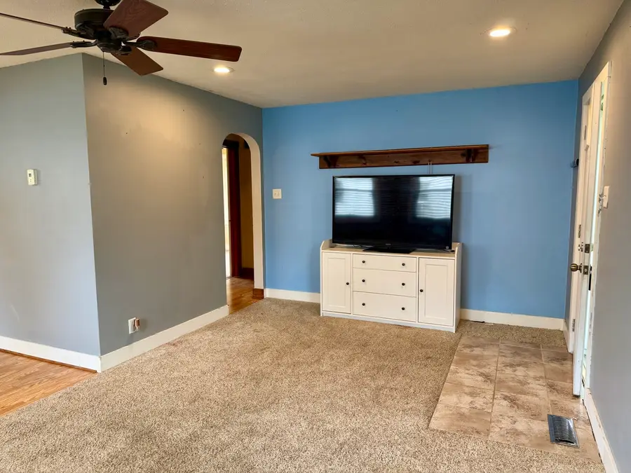 510 S King Street, Newman, IL 61942 - #2