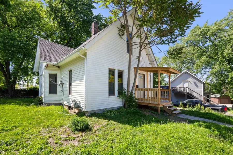 811 15th Street B, Moline, IL 61265 - #2