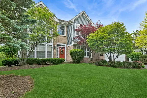 6131 Oakmont Lane, Gurnee, IL 60031