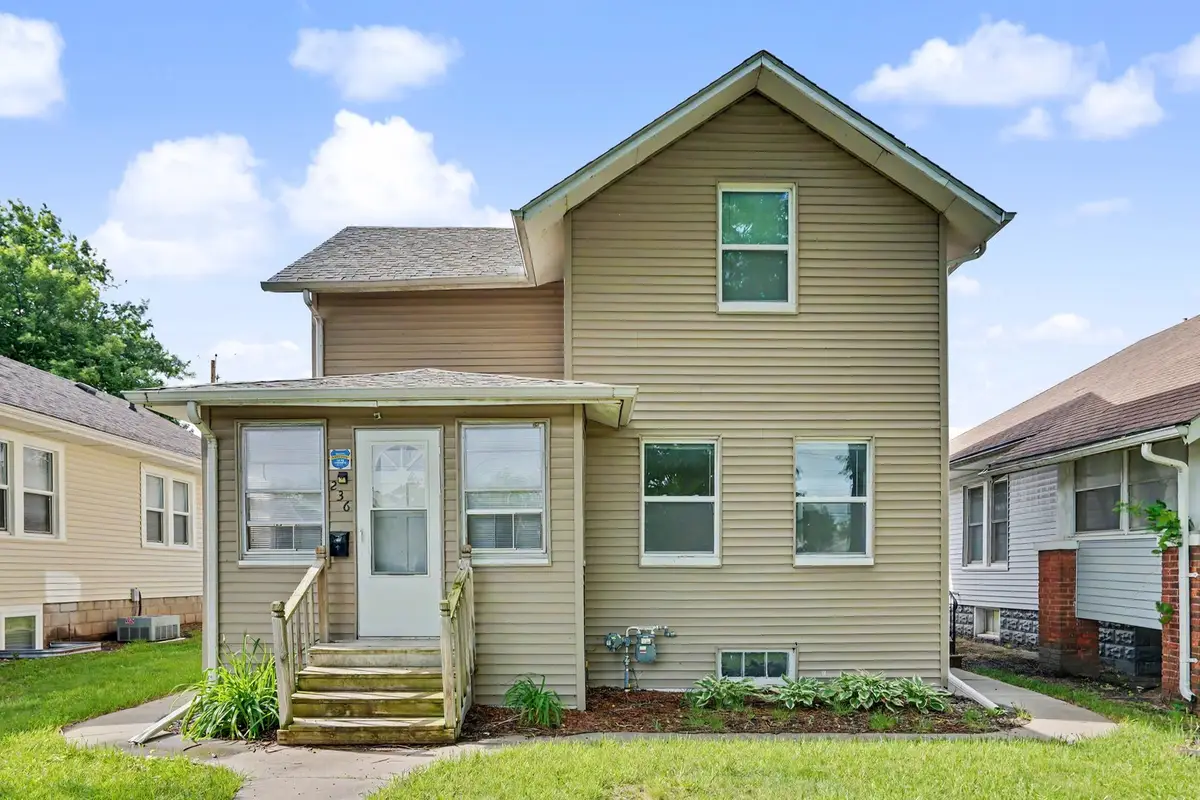 236 15th Avenue, East Moline, IL 61244 - #1