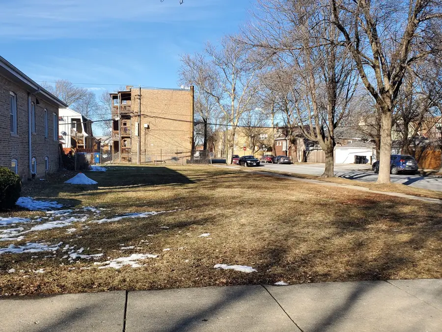 4702 W Wrightwood Avenue, Chicago, IL 60639 - #2