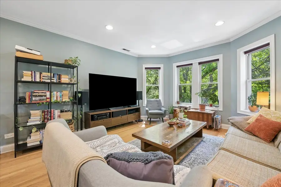 4105 N Lawndale Avenue #401, Chicago, IL 60618 - #2