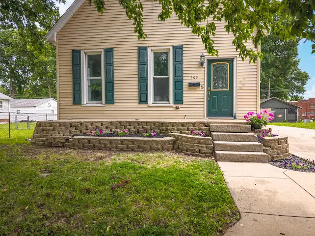 603 E Mill Street, Bloomington, IL 61701 - #1