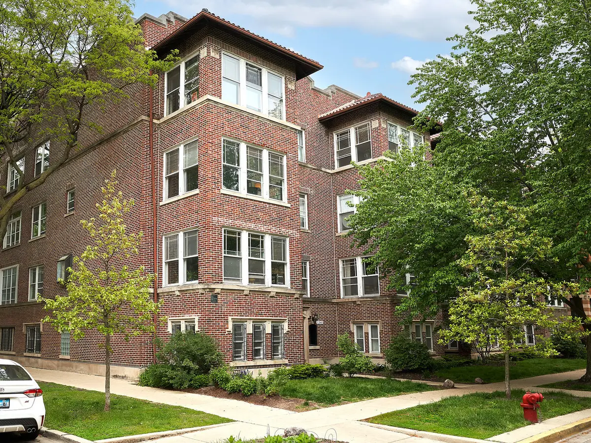 1260 W Columbia Avenue #2, Chicago, IL 60626 - #1