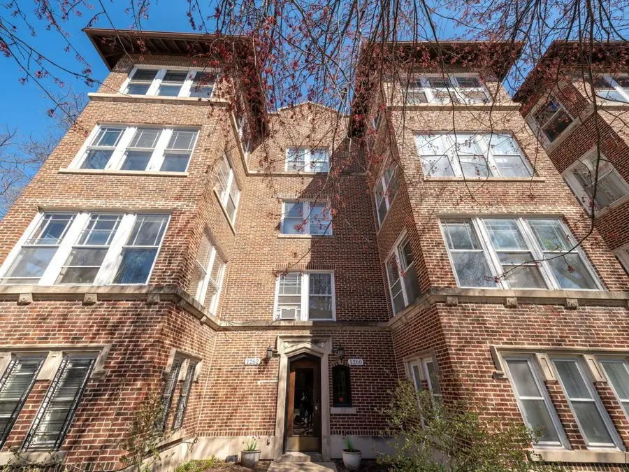 1260 W Columbia Avenue #2, Chicago, IL 60626 - #2