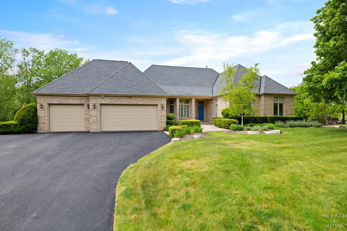 32 Rosewood Drive, Hawthorn Woods, IL 60047 - #1