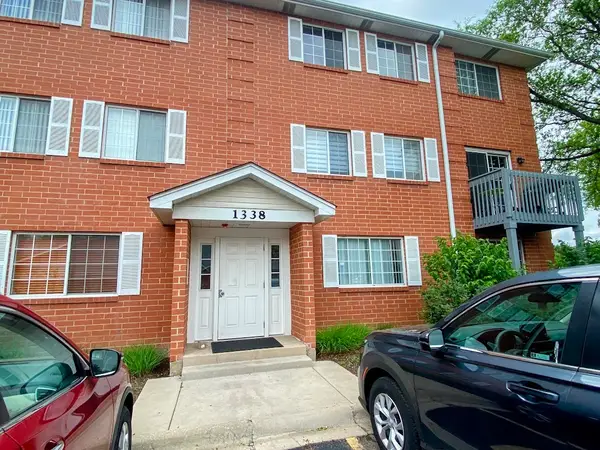 1338 S Lorraine Road #A, Wheaton, IL 60189
