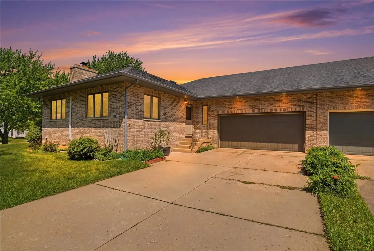 300 Old Mill Lane, Hampshire, IL 60140 - #1