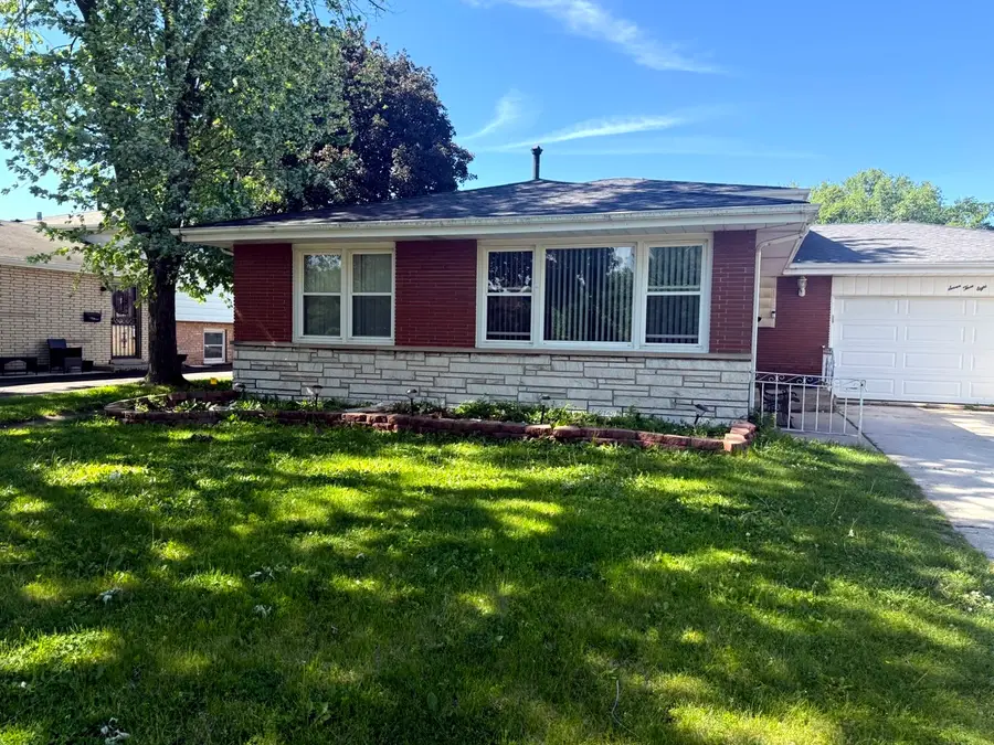 738 E 158th Street, South Holland, IL 60473 - #3