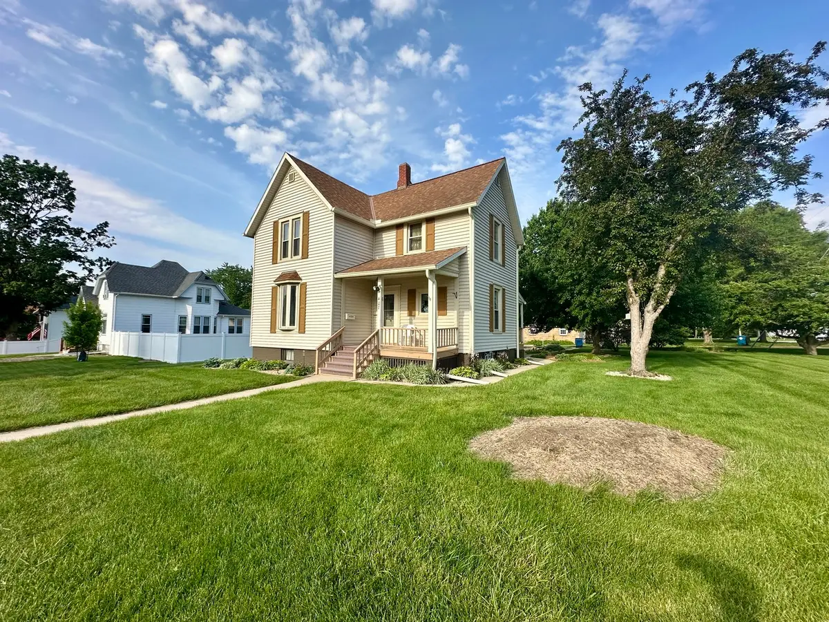407 N Chestnut Street, Princeton, IL 61356 - #1