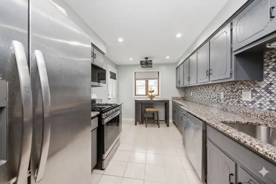 10626 Ridgeland Avenue #1D, Chicago Ridge, IL 60415 - #2