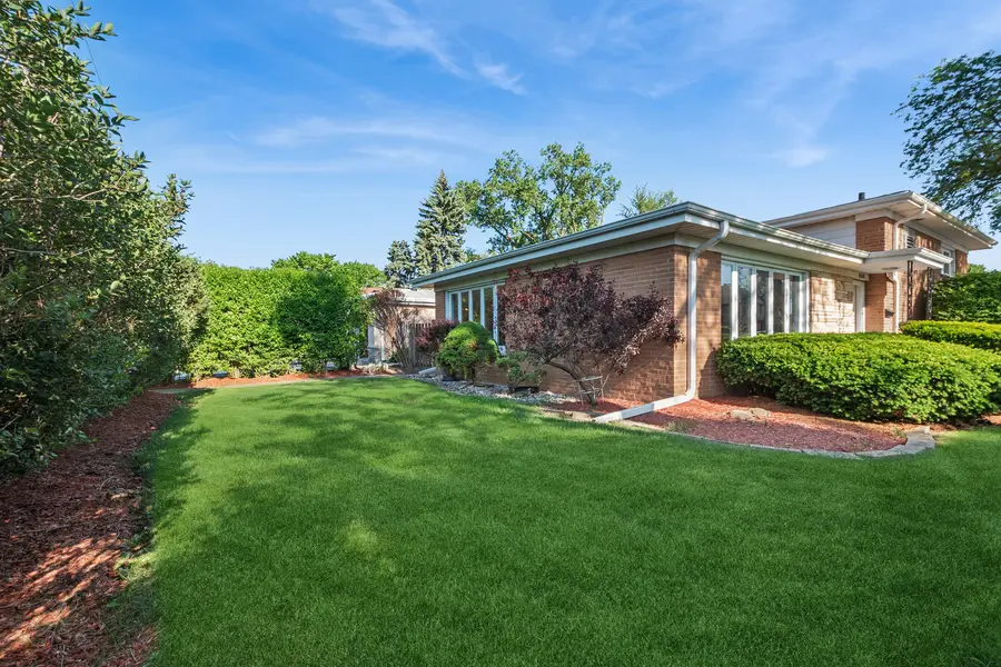 4159 Golf Road, Skokie, IL 60076 - #3