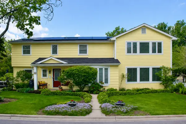 83 N Park Boulevard, Glen Ellyn, IL 60137
