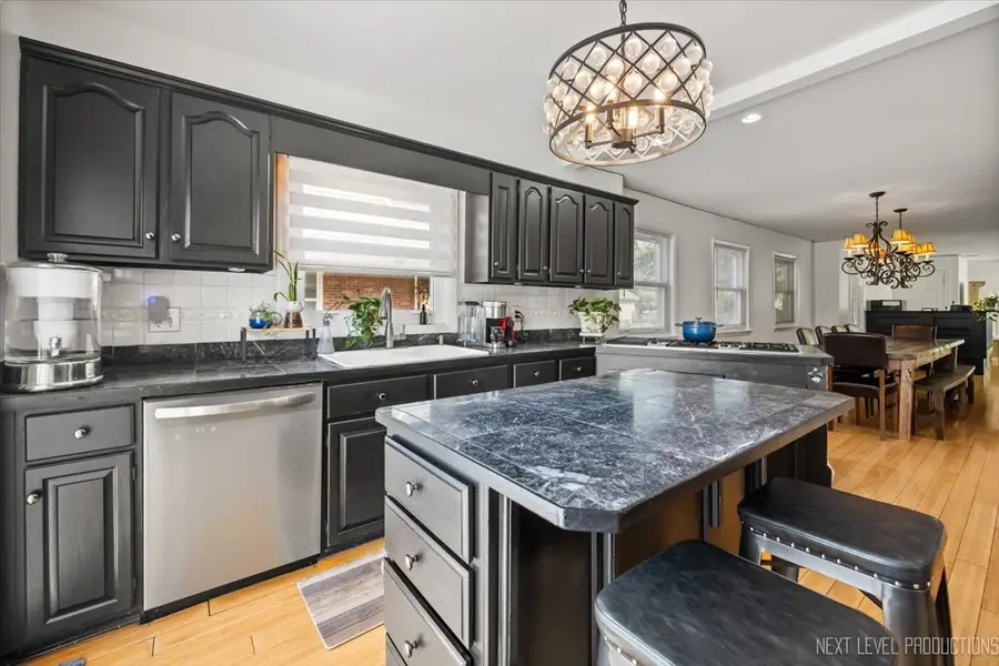 83 N Park Boulevard, Glen Ellyn, IL 60137 - #3