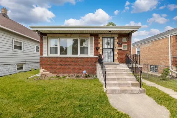4830 S Ridgeway Avenue, Chicago, IL 60632