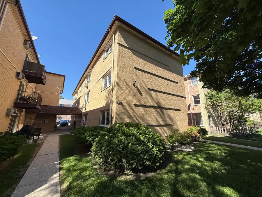 8748 W Berwyn Avenue #2S, Chicago, IL 60656 - #2