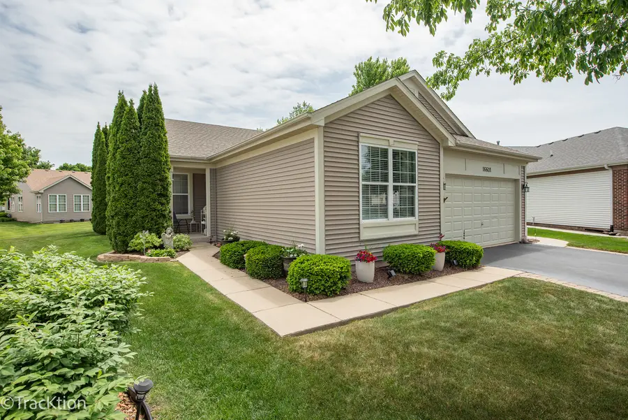 16601 Grandwood Lake Drive, Crest Hill, IL 60403 - #2