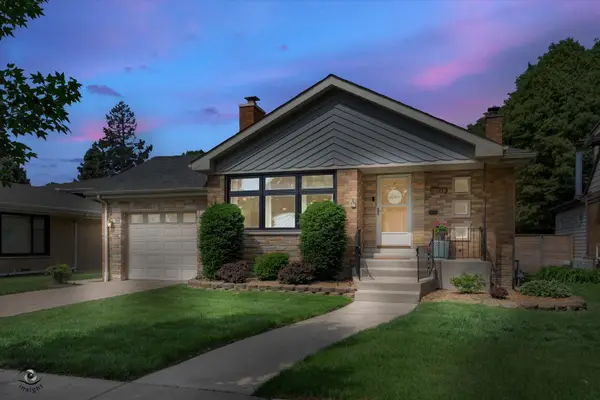 10118 S Turner Avenue, Evergreen Park, IL 60805