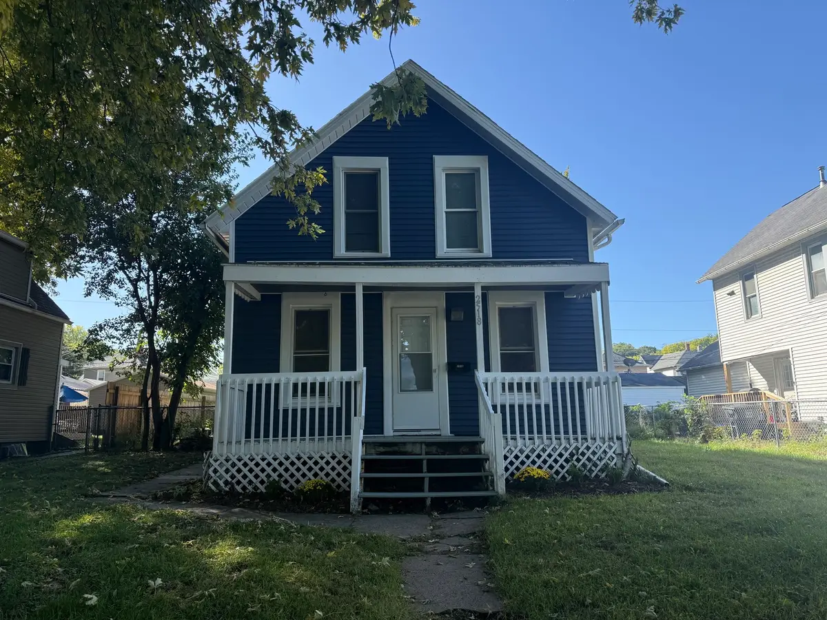 2518 5th Avenue, Moline, IL 61265 - #1