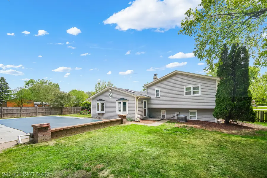 28W516 Leverenz Road, Naperville, IL 60564 - #3