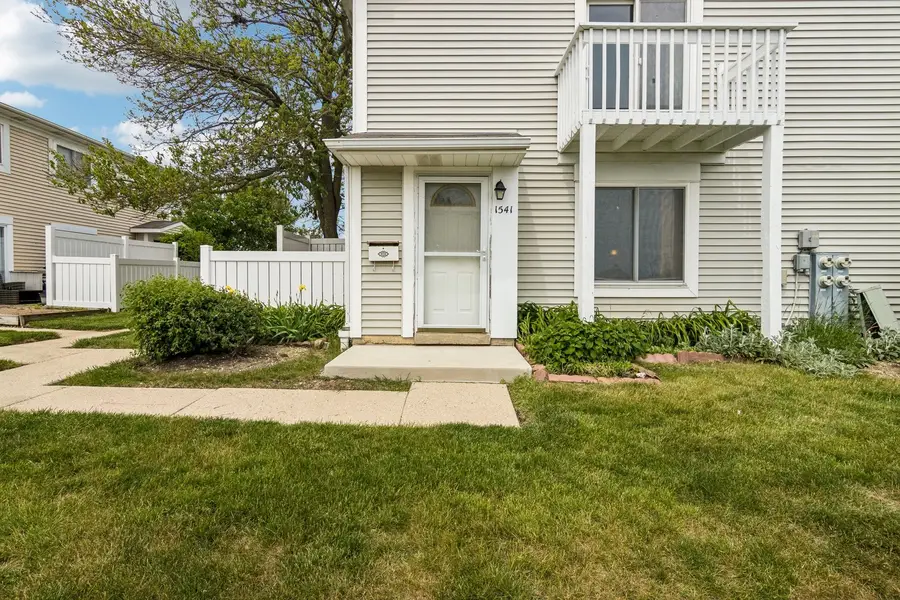 1541 Cornell Circle, Hoffman Estates, IL 60169 - #3
